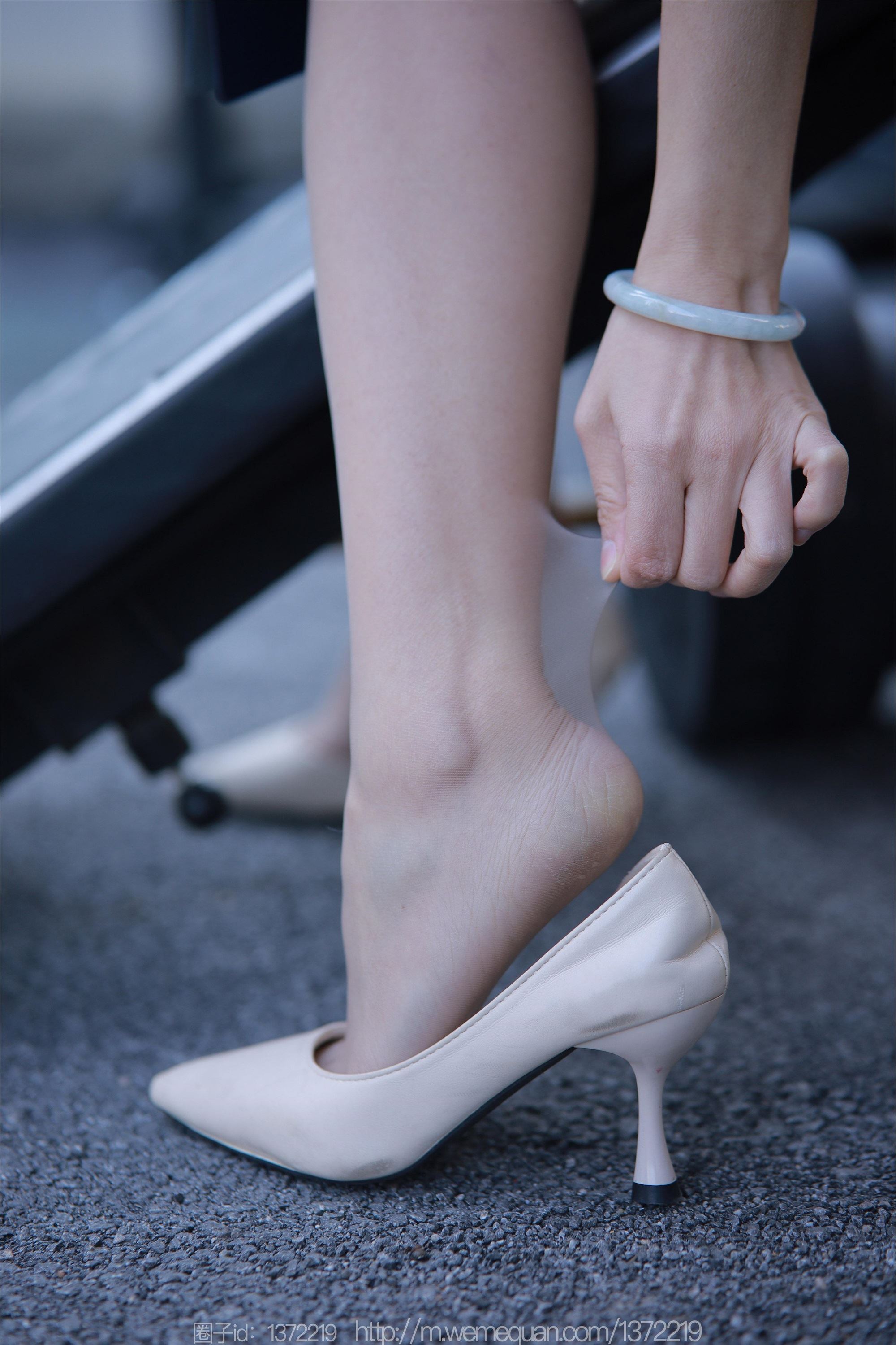 IESS异思趣向  2022.12.19 丝享家 1303 小婕《橙色外套》